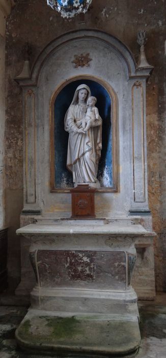 autel latéral nord, statue : Vierge à l'Enfant