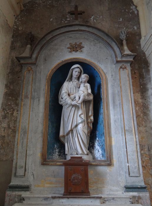 statue : Vierge à l'Enfant