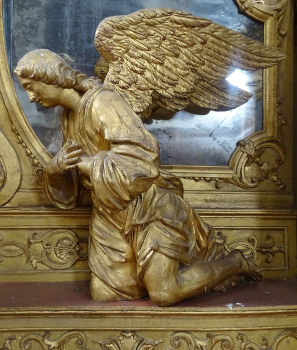 statue : ange adorateur