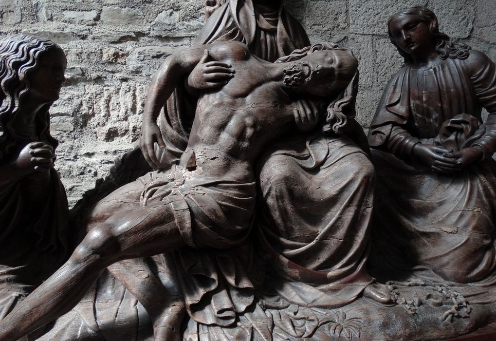 groupe sculpté : Déploration sur le Christ mort, vue partielle