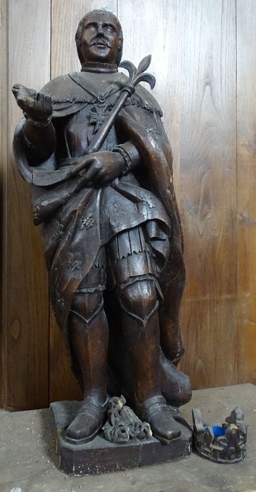statue : Saint Louis