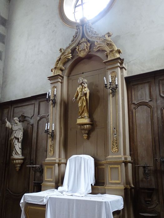 statue : Vierge à l'Enfant