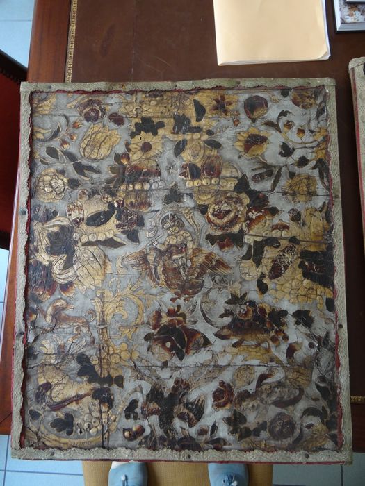 carreau de cuir doré (antependium)