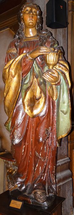 statue : Sainte Madeleine