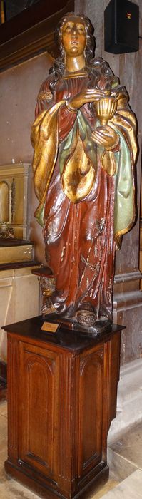 statue : Sainte Madeleine