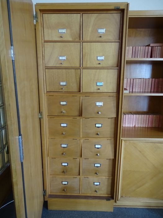 bibliothèques, vue partielle