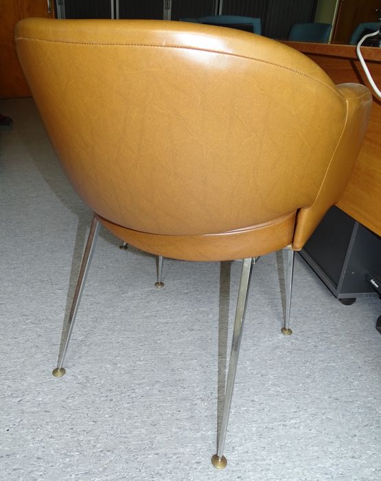 fauteuil de type conférence