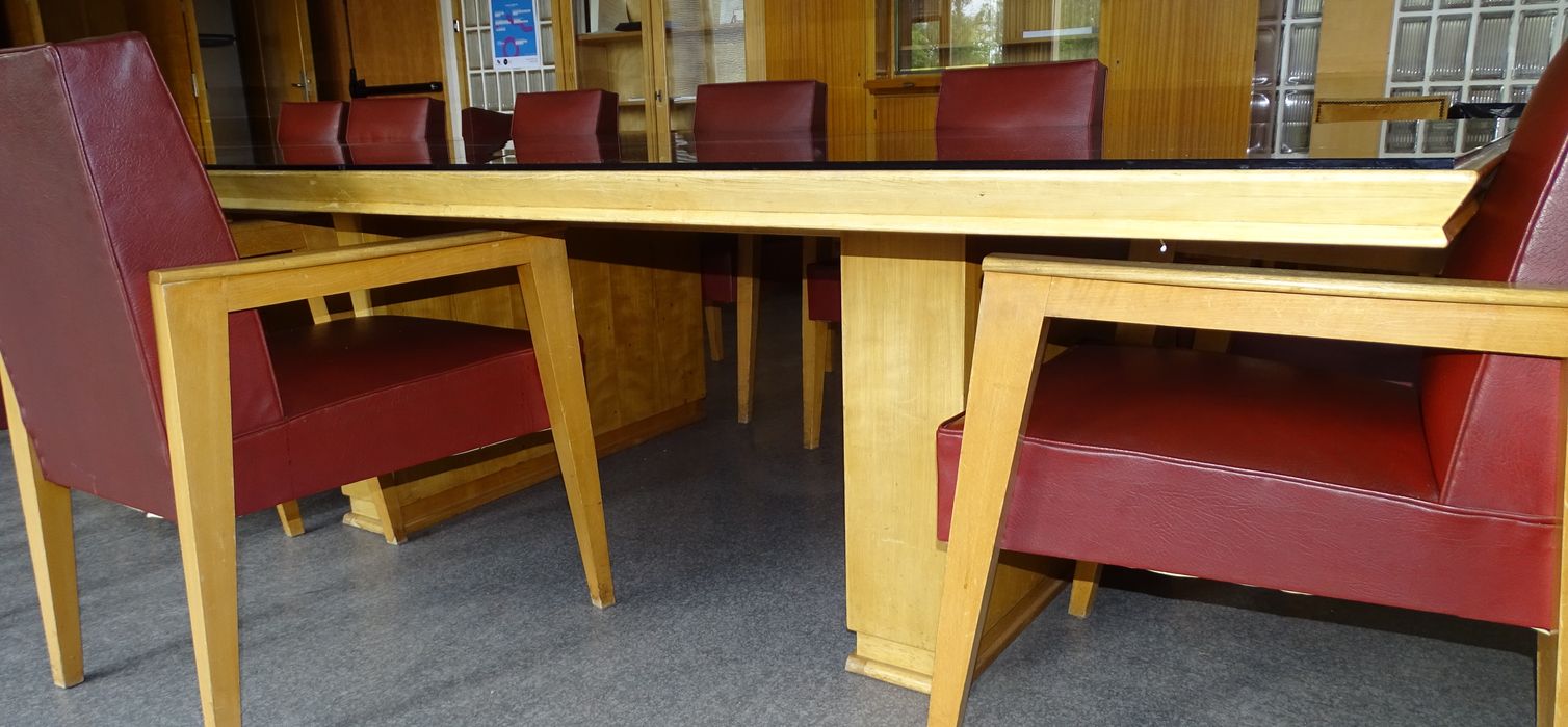 table, vue partielle