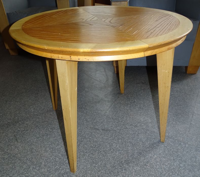 Deux tables basses rondes