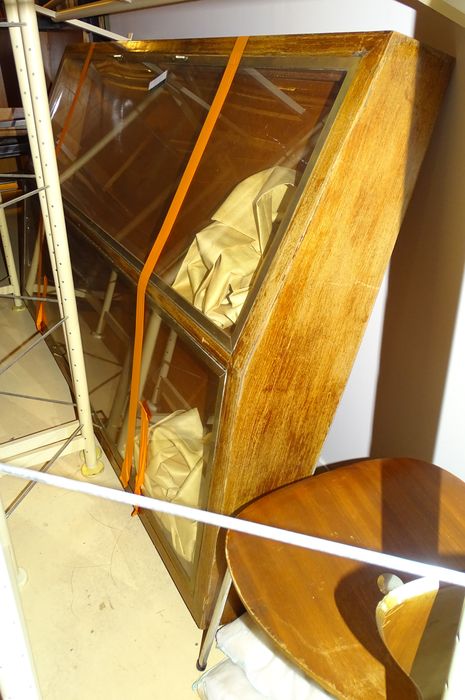 Vitrine à double entrée