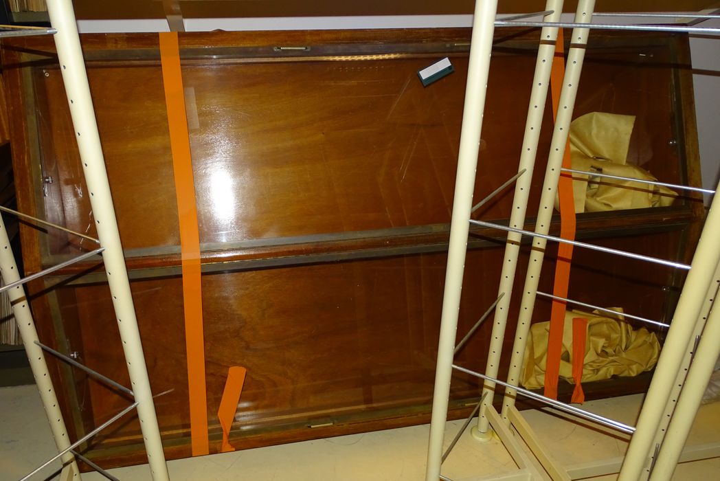 vitrine à double entrée