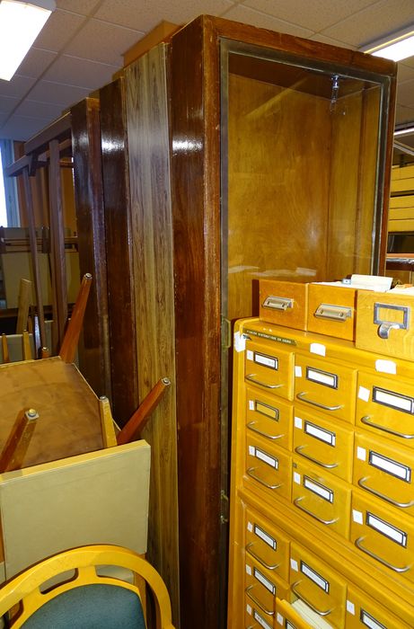 vitrine à simple entrée