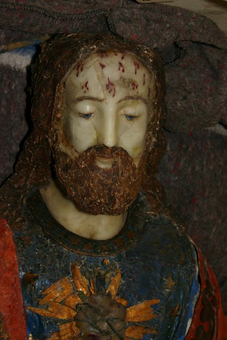 statue : Christ du Sacré-Coeur, vue partielle