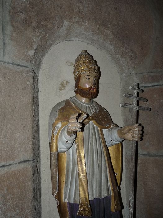 statue : Saint Fabien en pape, vue partielle