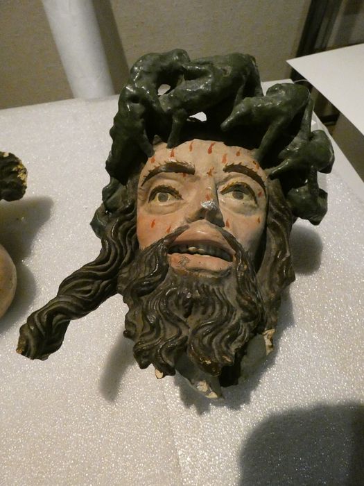 tête : Christ - © Ministère de la Culture (France), Conservation des antiquités et des objets d’art du Cantal – Tous droits réservés