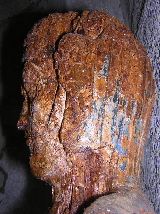 groupe sculpté : Vierge en majesté, détail