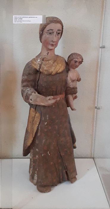 statue : Vierge à l’Enfant