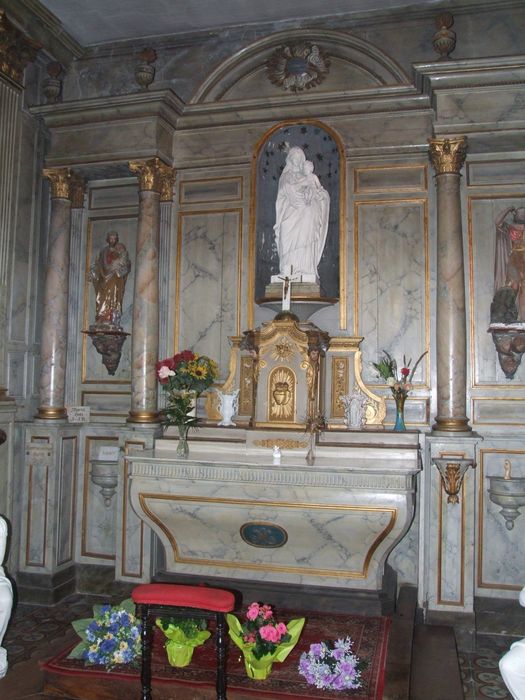autel, tabernacle et retable de la Vierge