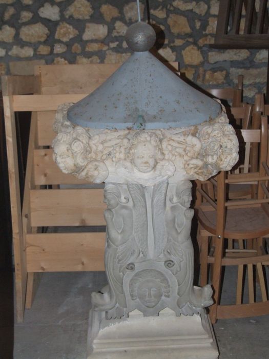 fonts baptismaux - © Ministère de la Culture (France), Conservation des antiquités et des objets d’art de Charente-Maritime – Tous droits réservés 