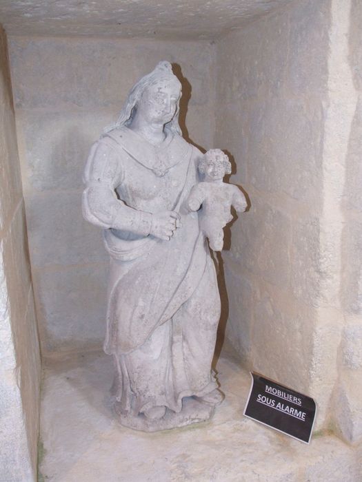 statue : Vierge à l'Enfant