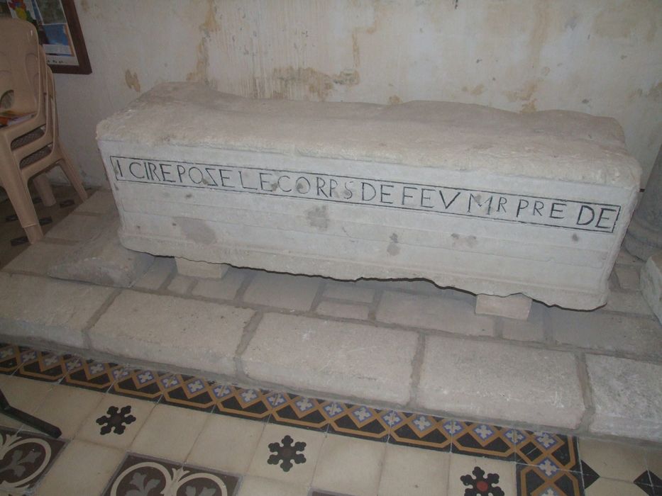 sarcophage de Pierre de la Romagère