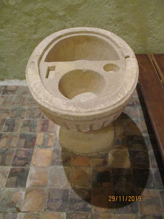 fonts baptismaux