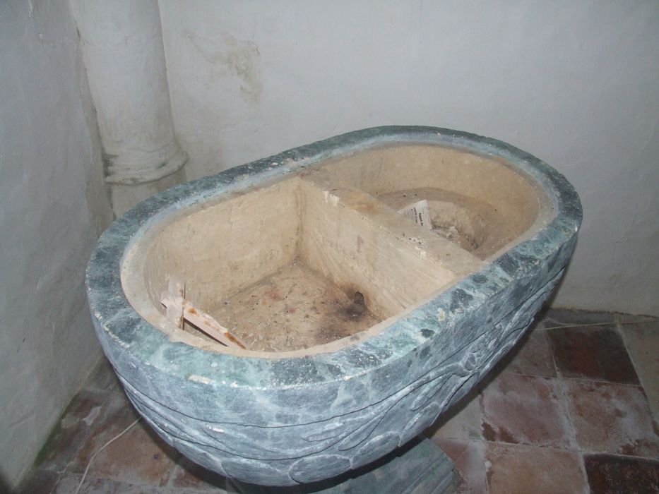 fonts baptismaux
