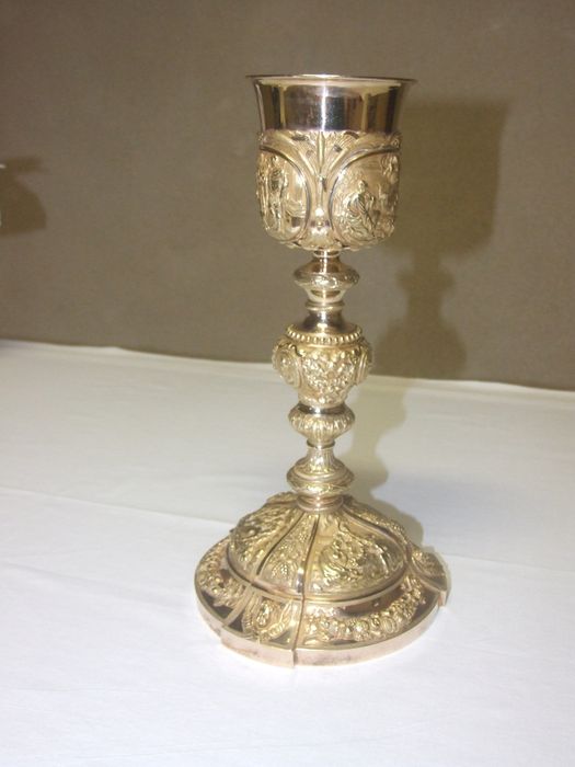 calice - © Ministère de la Culture (France), Conservation des antiquités et des objets d’art de Charente-Maritime – Tous droits réservés 
