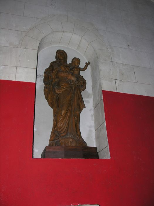 statue : Vierge à l'Enfant - © Ministère de la Culture (France), Conservation des antiquités et des objets d’art de Charente-Maritime – Tous droits réservés 