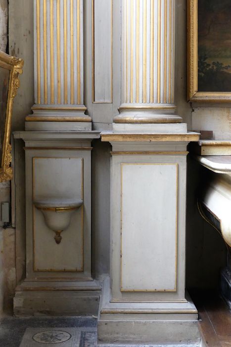 détail base et colonnes