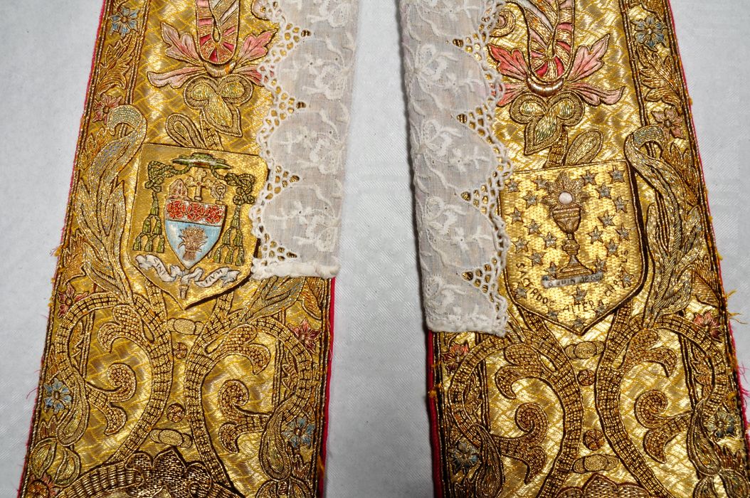 détail étole pastorale