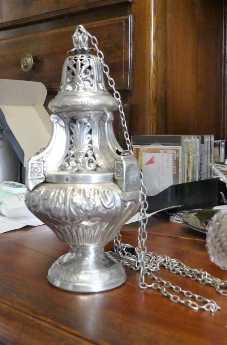 encensoir  - © Ministère de la Culture (France), Conservation des antiquités et des objets d’art de Charente-Maritime – Tous droits réservés 
