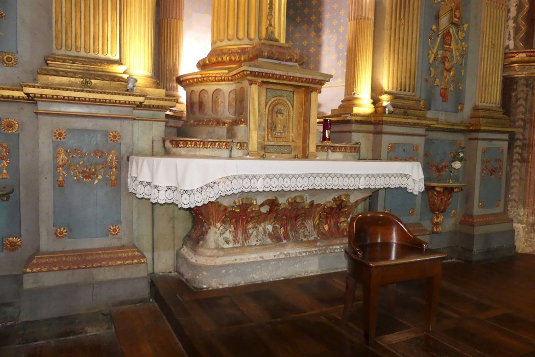 autel - © Ministère de la Culture (France), Conservation des antiquités et des objets d’art de Charente-Maritime – Tous droits réservés 
