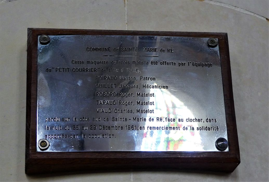 ex-voto, maquette (navire), détail de la plaque