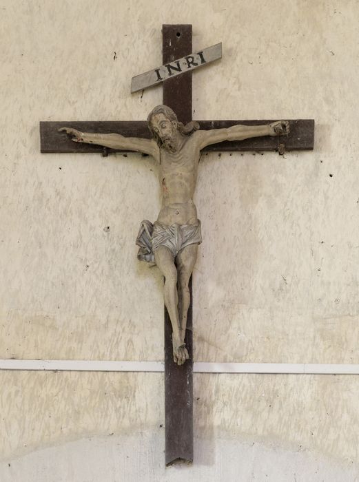 Statue : Christ en croix - © Ministère de la Culture (France), Conservation des antiquités et des objets d'art du Cher, tous droits réservés 