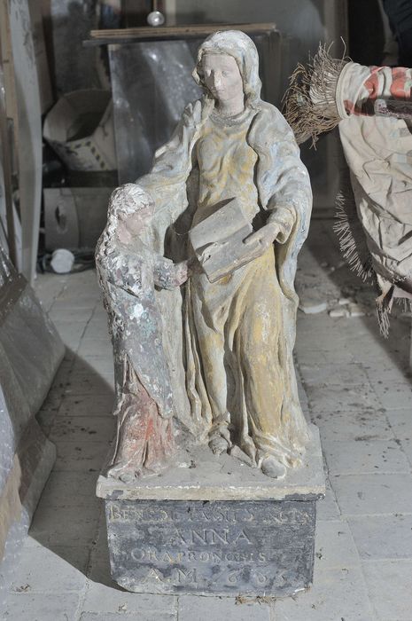 Groupe sculpté (statuette) : Éducation de la Vierge (l') - © Ministère de la Culture (France), Conservation des antiquités et des objets d'art du Cher, tous droits réservés 