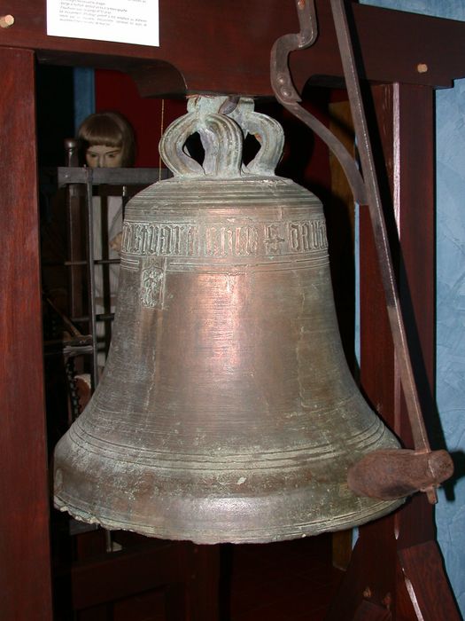cloche - © Ministère de la Culture (France), Conservation des antiquités et des objets d'art du Cher, tous droits réservés 