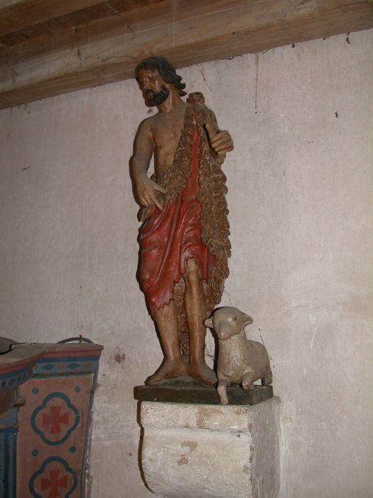 Statue de saint Jean-Baptiste.