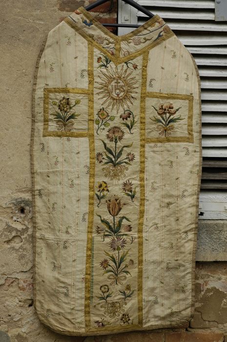 Chasuble (ornement blanc)