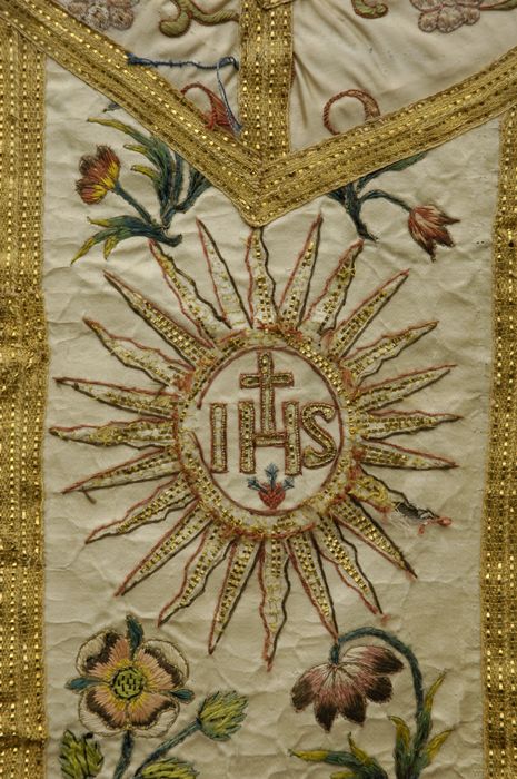 chasuble (ornement blanc), détail