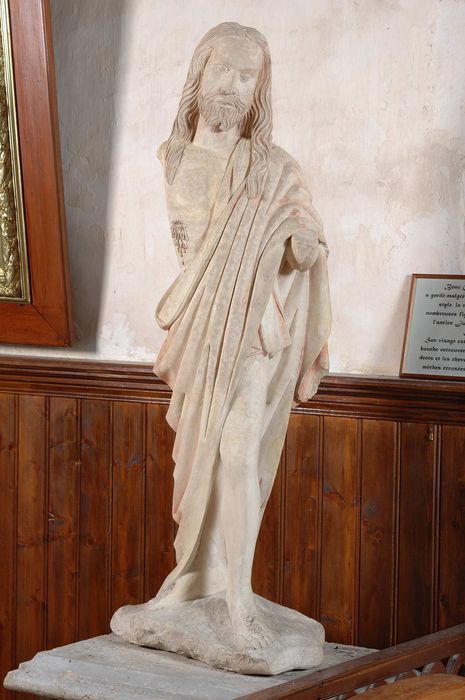 statue : Christ (Noli me tangere)