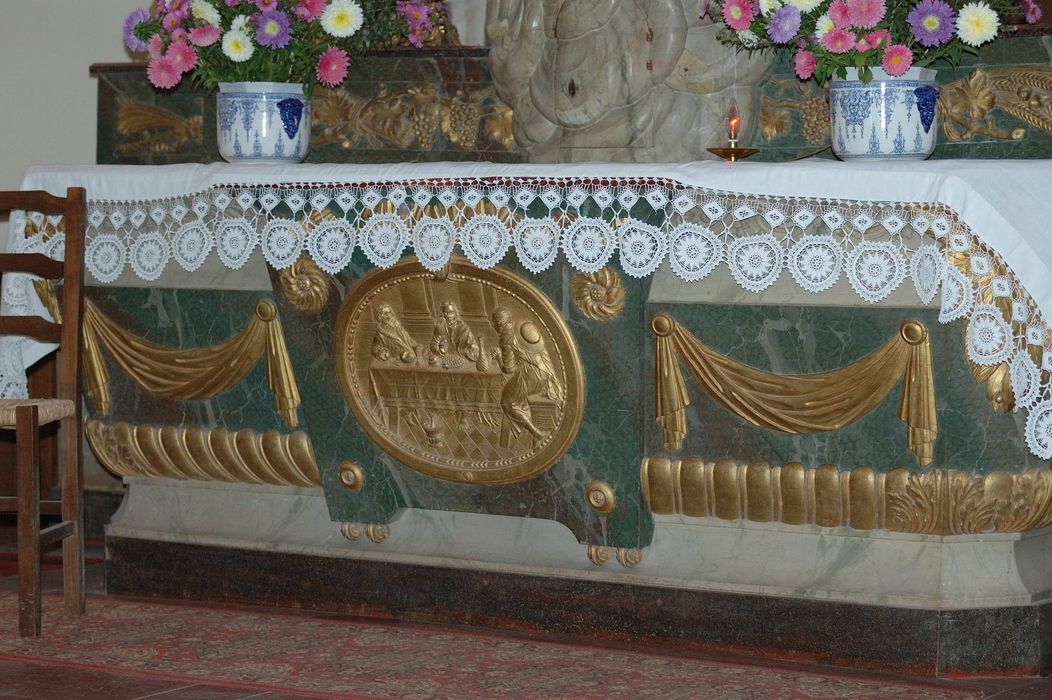 Maître-autel, vue partielle