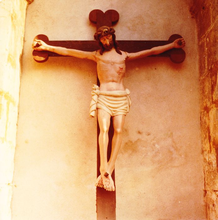statue : Christ - © Ministère de la Culture (France), Conservation des antiquités et des objets d'art du Cher, tous droits réservés 