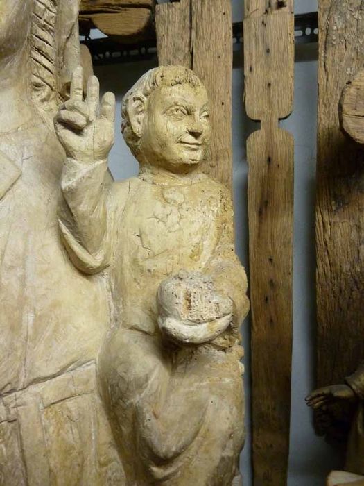 statue : Vierge à l'Enfant assise, dite Notre-Dame d'Orsan, détail de l'Enfant