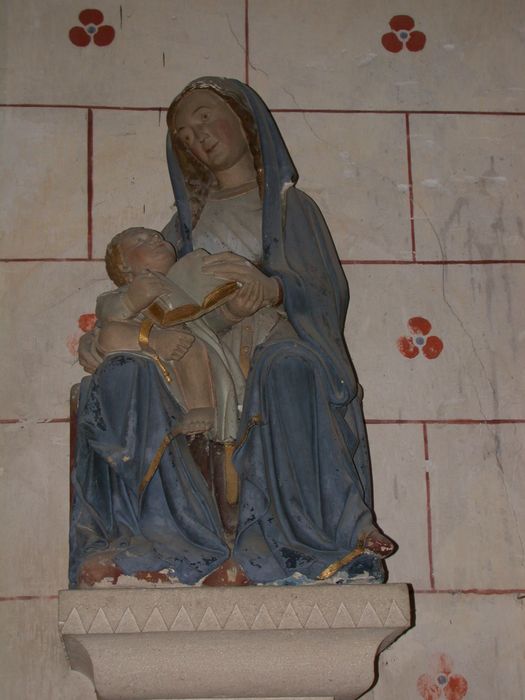 statue : Vierge à l'Enfant assise