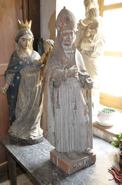Statue : Saint Loup (dans la chapelle de Saint-Loup)