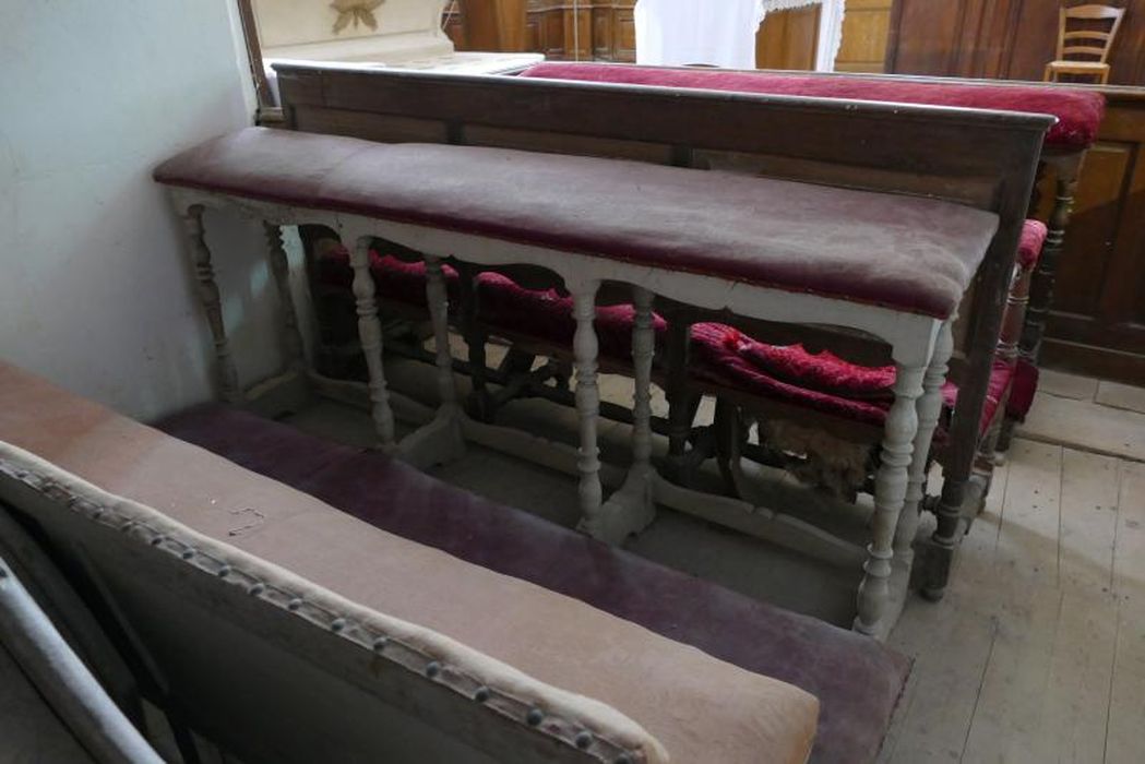 banc d’église, agenouilloir