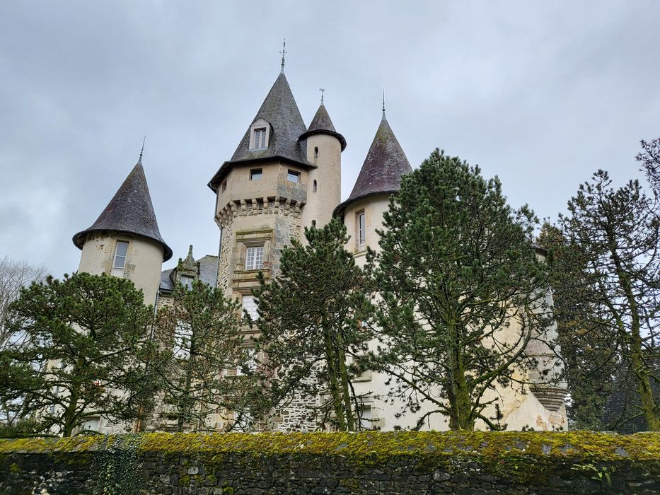 vue partielle du château depuis le Nord