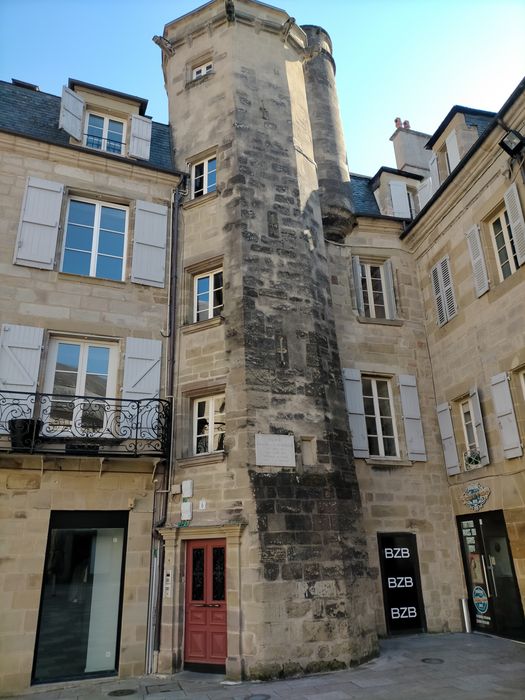 façade ouest, tourelle d’escalier