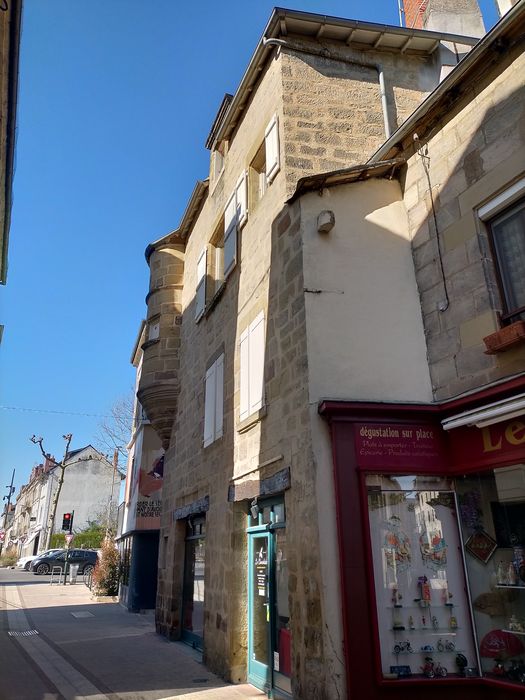 façade sur la rue de la République